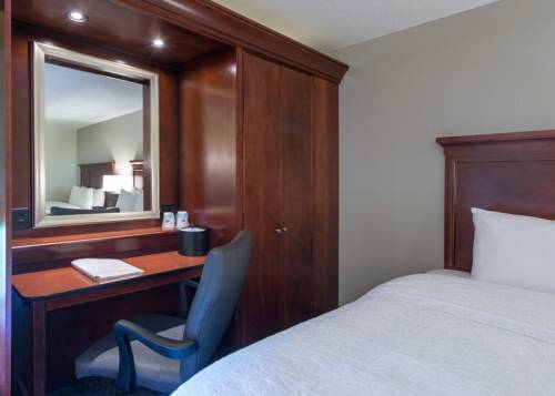 Imagen de la habitación del Hotel Hampton Inn By Hilton Charlotte/matthews. Foto 6