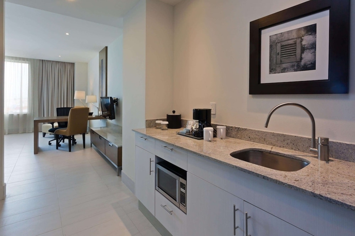 Imagen de la habitación del Hotel Hampton Inn By Hilton Ciudad Del Carmen Campeche. Foto 5