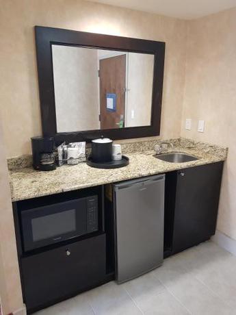 Imagen de la habitación del Hotel Hampton Inn By Hilton Ciudad Victoria. Foto 5