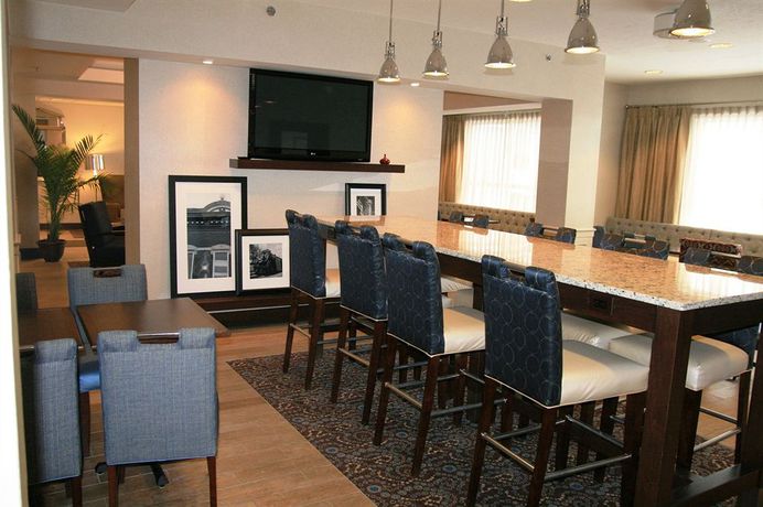 Imagen general del Hotel Hampton Inn By Hilton Concord/bow. Foto 5