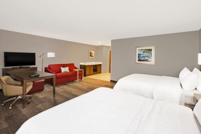 Imagen de la habitación del Hotel Hampton Inn By Hilton Detroit Dearborn. Foto 6