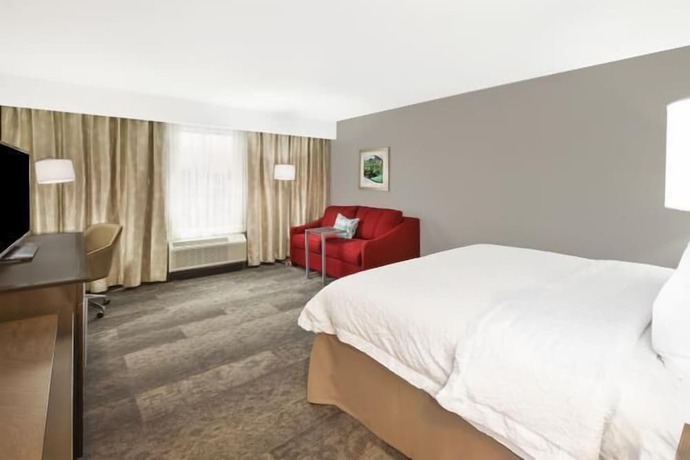 Imagen de la habitación del Hotel Hampton Inn By Hilton Detroit Dearborn. Foto 8