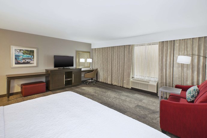 Imagen de la habitación del Hotel Hampton Inn By Hilton Detroit Dearborn. Foto 14