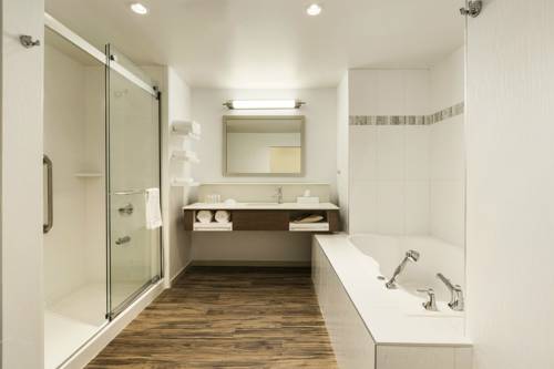 Imagen de la habitación del Hotel Hampton Inn By Hilton Edmonton/sherwood Park. Foto 11