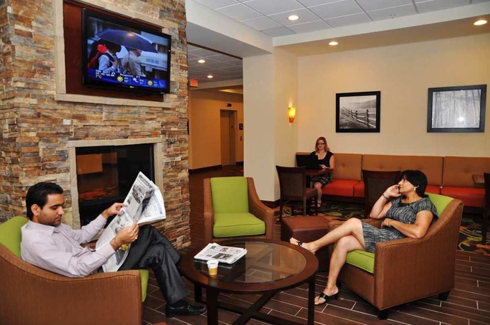 Imagen de los interiores del Hotel Hampton Inn By Hilton Edmonton/south, Alberta, Canada. Foto 8