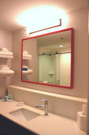 Imagen de la habitación del Hotel Hampton Inn By Hilton Forsyth. Foto 1