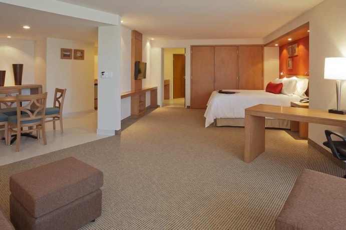 Imagen de los interiores del Hotel Hampton Inn By Hilton Guadalajara/expo Jalisco Mexico. Foto 16