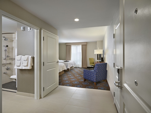 Imagen de los interiores del Hotel Hampton Inn By Hilton Halifax Downtown. Foto 13