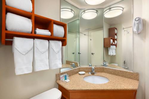 Imagen de la habitación del Hotel Hampton Inn By Hilton Harrisburg West. Foto 13