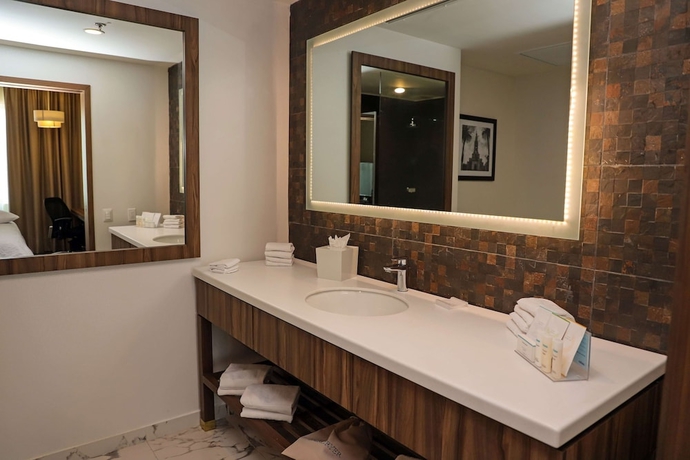 Imagen de la habitación del Hotel Hampton Inn By Hilton Irapuato. Foto 6