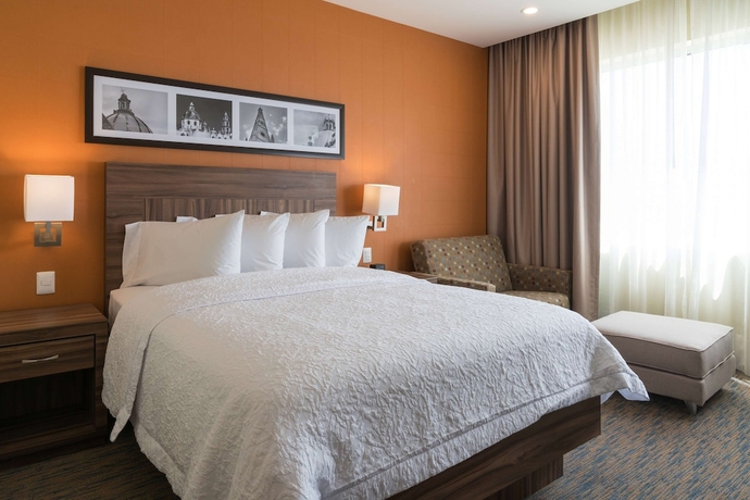 Imagen de la habitación del Hotel Hampton Inn By Hilton Irapuato. Foto 9