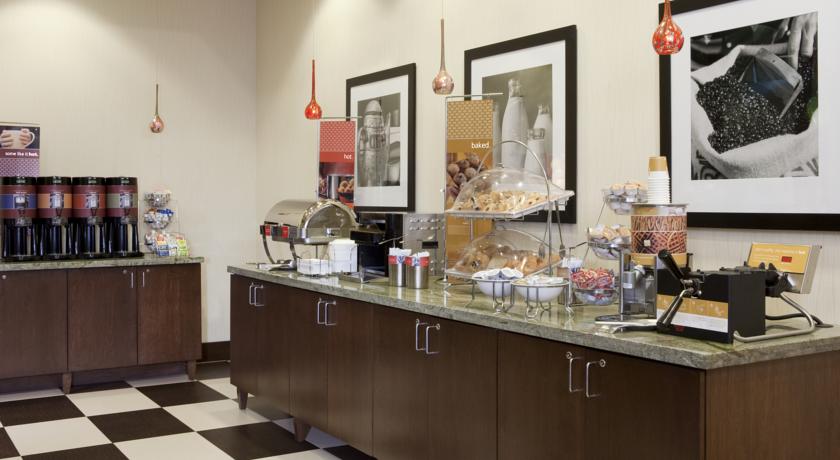 Imagen general del Hotel Hampton Inn By Hilton Lloydminster. Foto 2