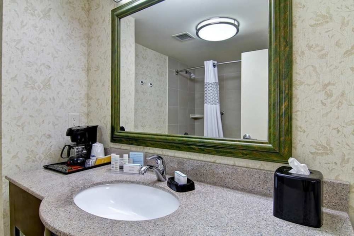 Imagen de la habitación del Hotel Hampton Inn By Hilton London. Foto 7