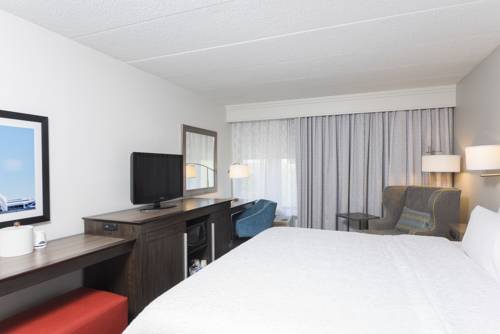 Imagen de la habitación del Hotel Hampton Inn By Hilton Milwaukee Northwest. Foto 6