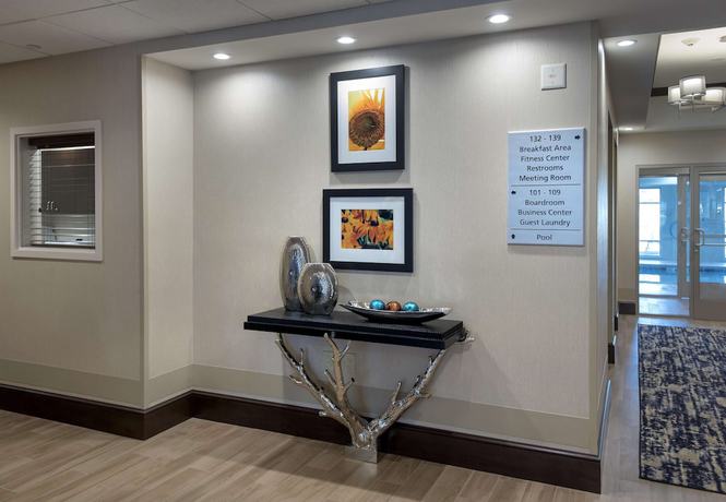 Imagen de los interiores del Hotel Hampton Inn By Hilton New Paltz. Foto 19