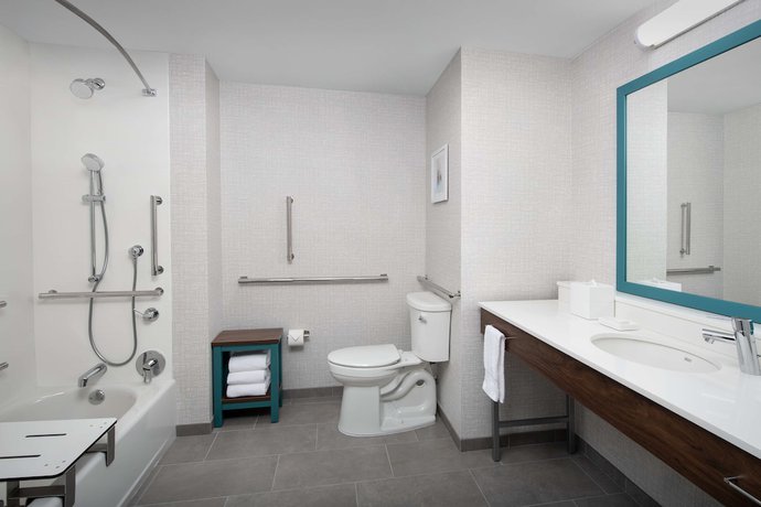 Imagen de la habitación del Hotel Hampton Inn By Hilton Orlando Southeast Nona. Foto 10