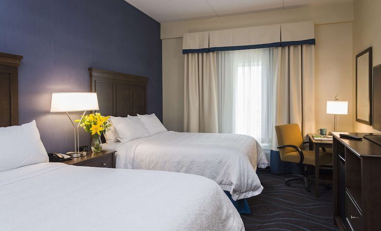 Imagen de la habitación del Hotel Hampton Inn By Hilton Ottawa Airport, On, Cn. Foto 5