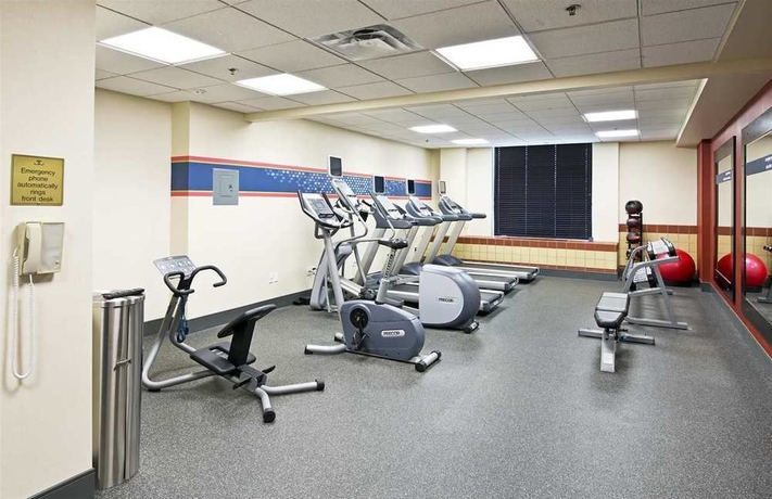 Imagen de los interiores del Hotel Hampton Inn By Hilton Ottawa. Foto 14