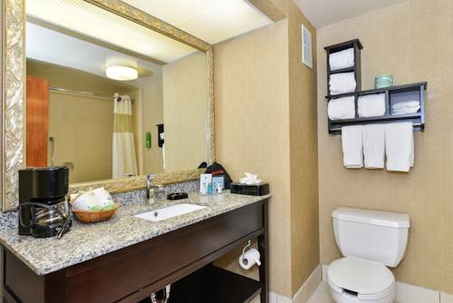 Imagen de la habitación del Hotel Hampton Inn By Hilton Petersburg Ft. Gregg Adams. Foto 5