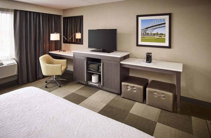 Imagen de la habitación del Hotel Hampton Inn By Hilton Sarnia/point Edward. Foto 7