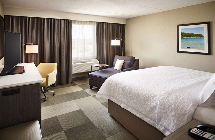 Imagen de la habitación del Hotel Hampton Inn By Hilton Sarnia/point Edward. Foto 9