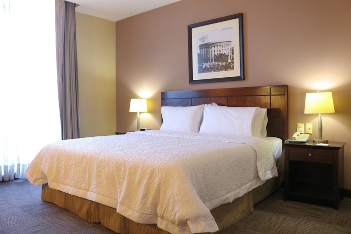 Imagen de la habitación del Hotel Hampton Inn By Hilton Tampico Zona Dorada. Foto 3