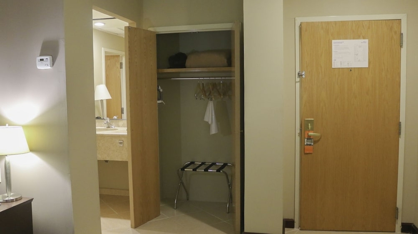 Imagen de la habitación del Hotel Hampton Inn By Hilton Tampico Zona Dorada. Foto 5