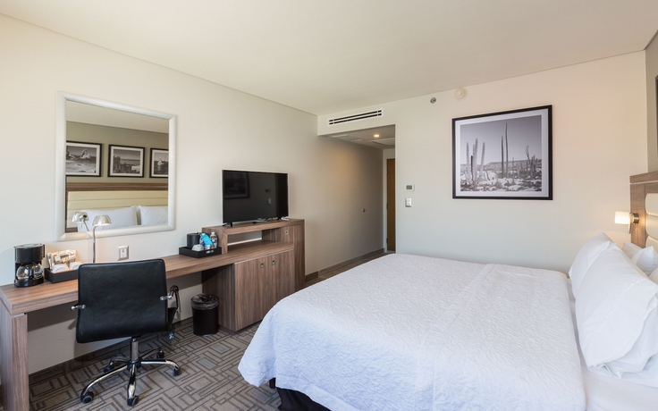 Imagen de la habitación del Hotel Hampton Inn By Hilton Tijuana. Foto 2