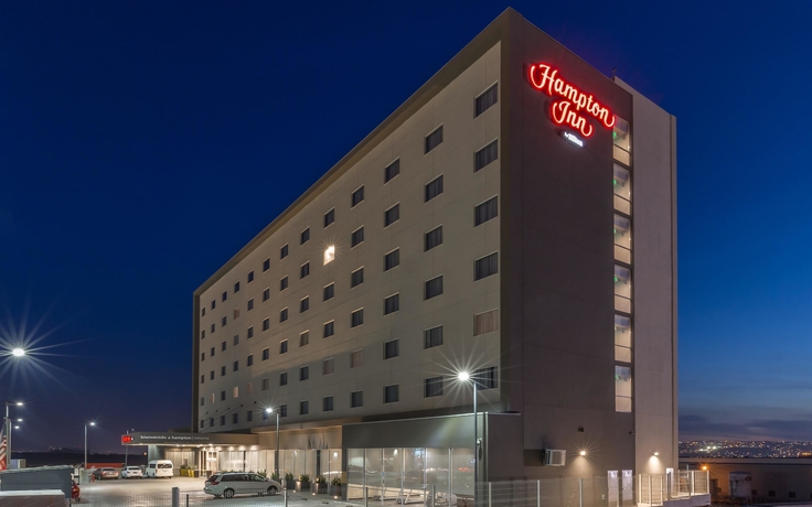 Imagen de los exteriores del Hotel Hampton Inn By Hilton Tijuana. Foto 13