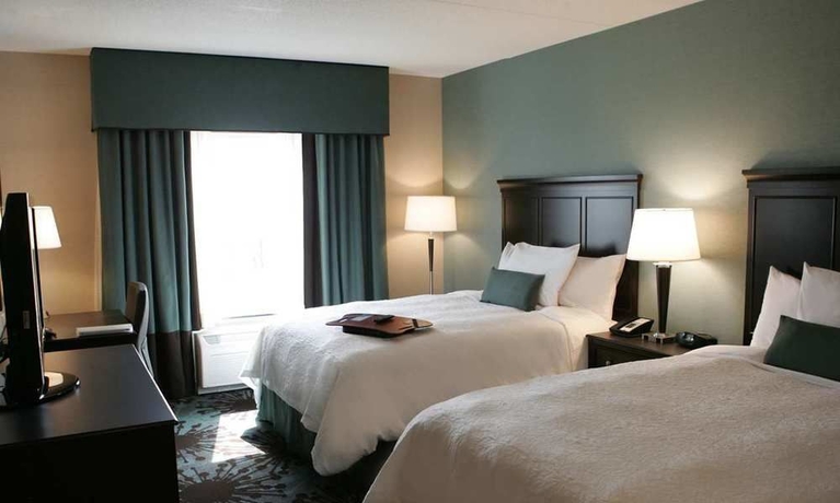 Imagen de la habitación del Hotel Hampton Inn By Hilton Toronto Airport Corporate Centre. Foto 6