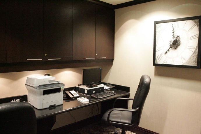 Imagen de los interiores del Hotel Hampton Inn By Hilton Toronto Airport Corporate Centre. Foto 11