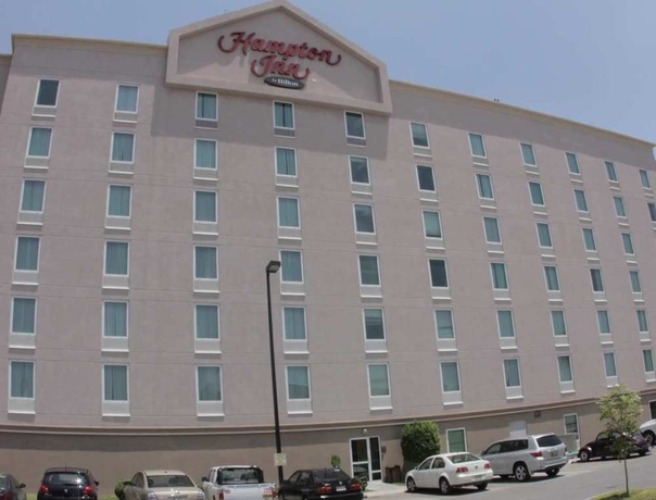 Imagen de los exteriores del Hotel Hampton Inn By Hilton Torreon-airport Galerias. Foto 10