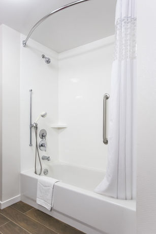 Imagen de la habitación del Hotel Hampton Inn By Hilton Troy. Foto 5