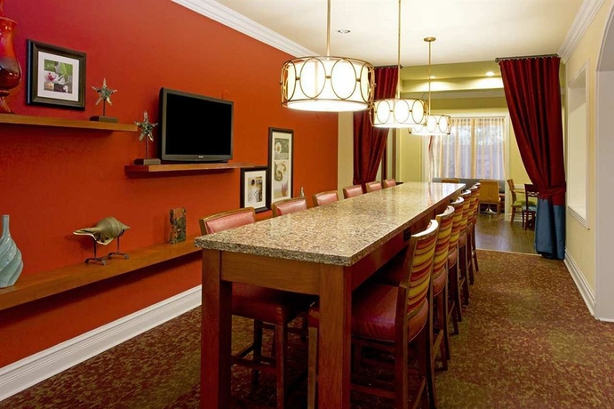 Imagen de los interiores del Hotel Hampton Inn By Hilton West Palm Beach Central Airport. Foto 12