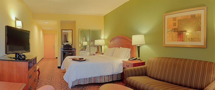 Imagen de la habitación del Hotel Hampton Inn By Hilton West Palm Beach Central Airport. Foto 2