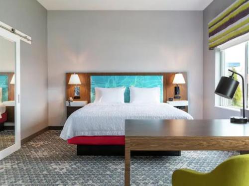 Imagen de la habitación del Hotel Hampton Inn By Hilton Williams. Foto 6