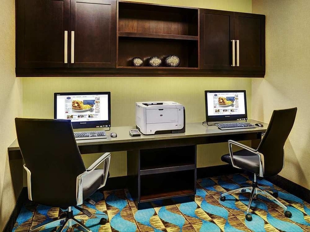 Imagen de los interiores del Hotel Hampton Inn By Hilton Winnipeg Airport/polo Park. Foto 13
