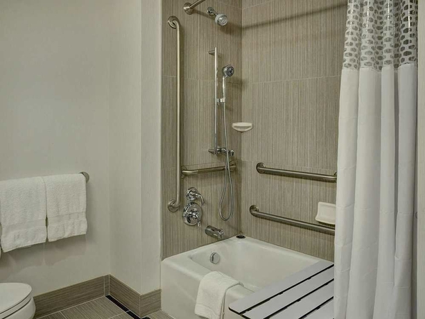 Imagen de la habitación del Hotel Hampton Inn By Hilton Winnipeg Airport/polo Park. Foto 7