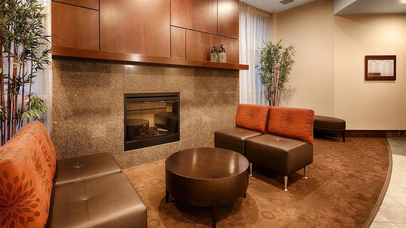 Imagen de los interiores del Hotel Hampton Inn By Hilton Winnipeg Downtown. Foto 14
