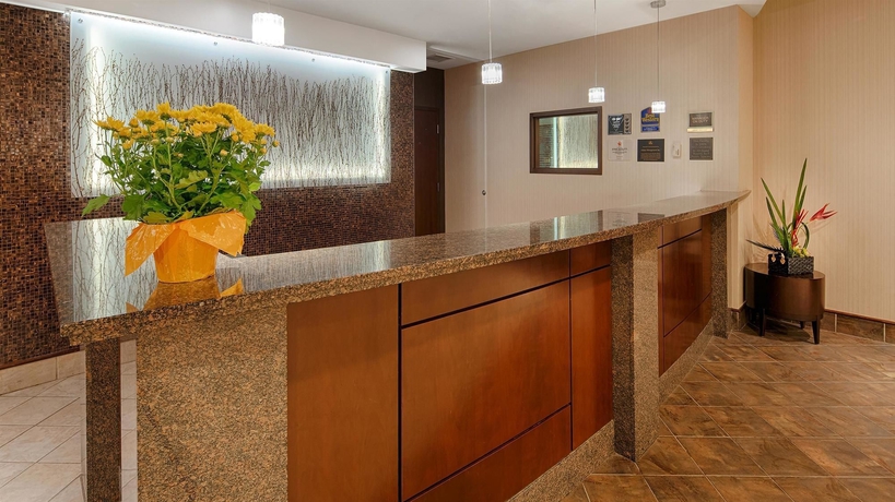 Imagen de los interiores del Hotel Hampton Inn By Hilton Winnipeg Downtown. Foto 15