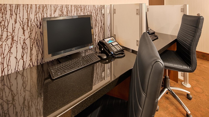 Imagen de los interiores del Hotel Hampton Inn By Hilton Winnipeg Downtown. Foto 17