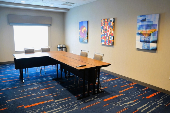 Imagen de los interiores del Hotel Hampton Inn Cabot. Foto 10