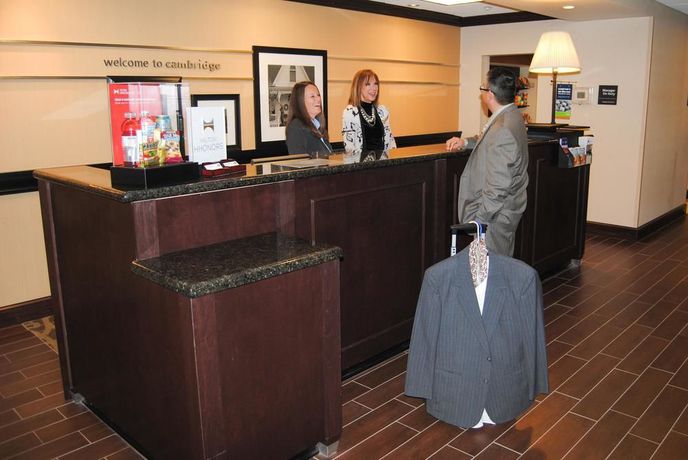 Imagen general del Hotel Hampton Inn Cambridge. Foto 9