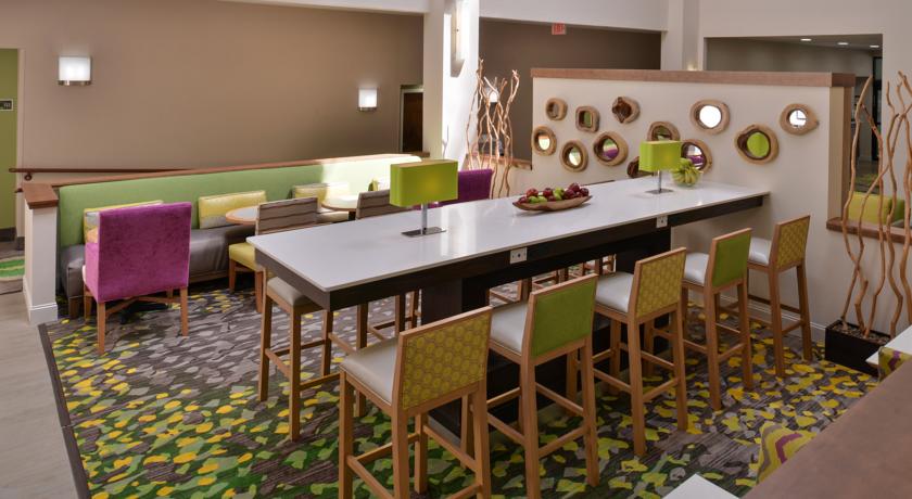 Imagen general del Hotel Hampton Inn Cartersville. Foto 5
