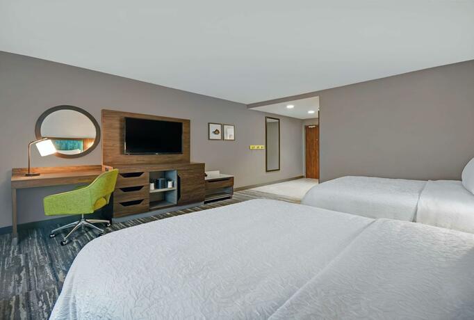 Imagen general del Hotel Hampton Inn Cave City, KY. Foto 1