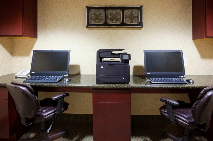 Imagen de los interiores del Hotel Hampton Inn - Cedar Rapids. Foto 11