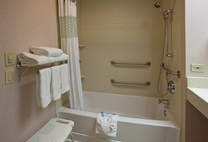 Imagen de la habitación del Hotel Hampton Inn - Cedar Rapids. Foto 10