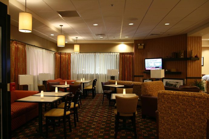 Imagen de los interiores del Hotel Hampton Inn Chambersburg. Foto 16