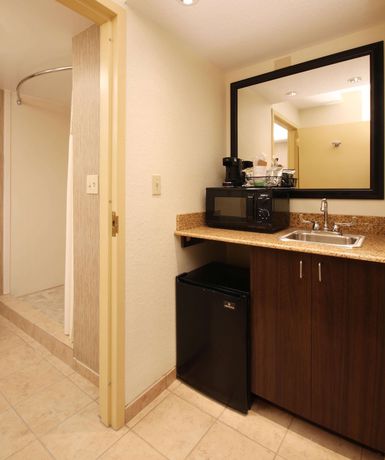 Imagen de la habitación del Hotel Hampton Inn Champaign/urbana. Foto 2
