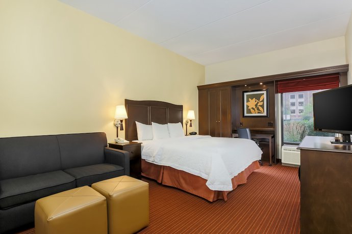 Imagen de la habitación del Hotel Hampton Inn Champaign/urbana. Foto 6